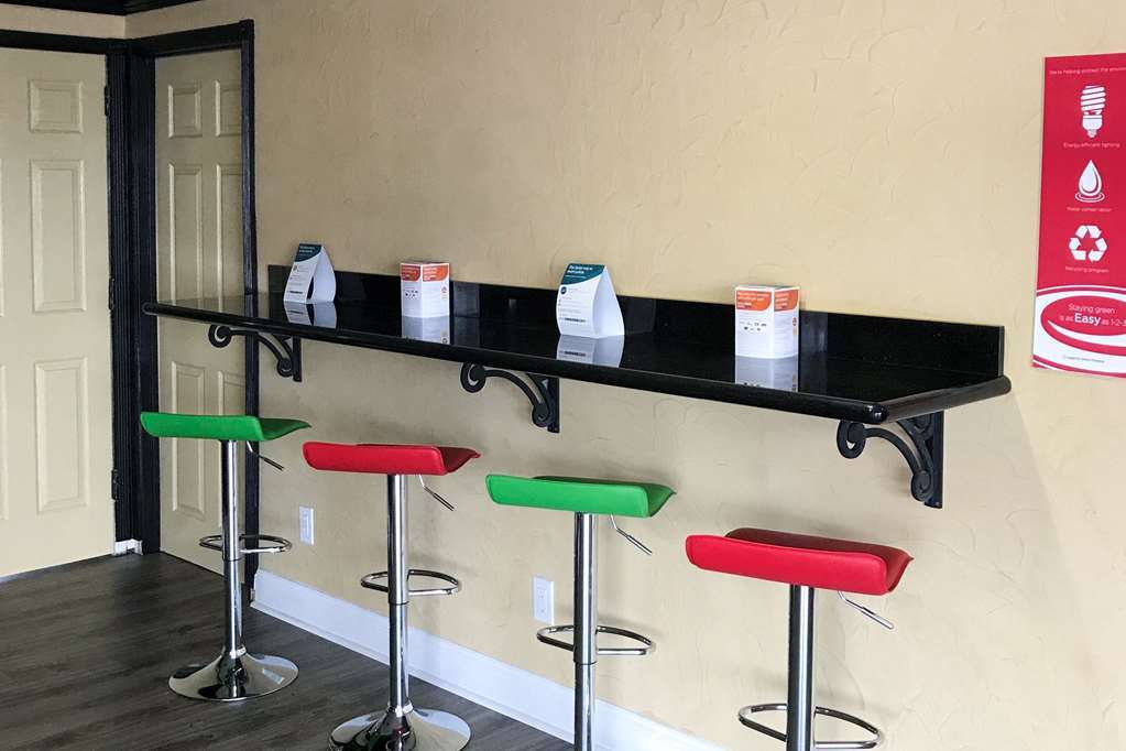 Milan Inn & Suites Restaurant photo