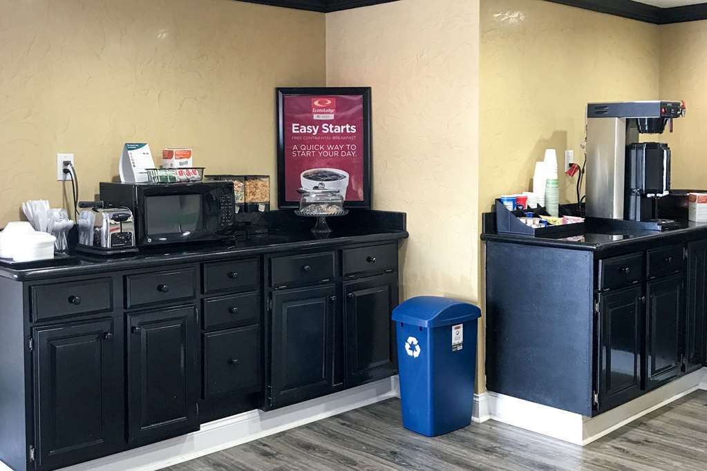 Milan Inn & Suites Restaurant photo